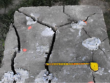 Massive Concrete Block Cracked with Bustar Massive Concrete Block Cracked with Bustar